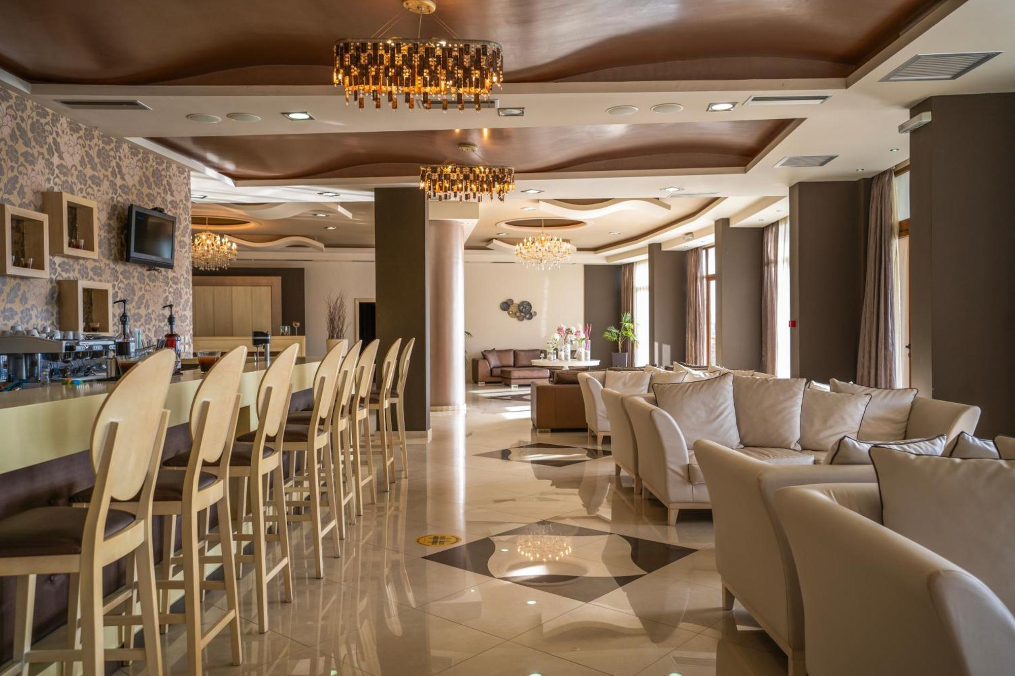 Evia Hotel & Suites Marmari  Экстерьер фото